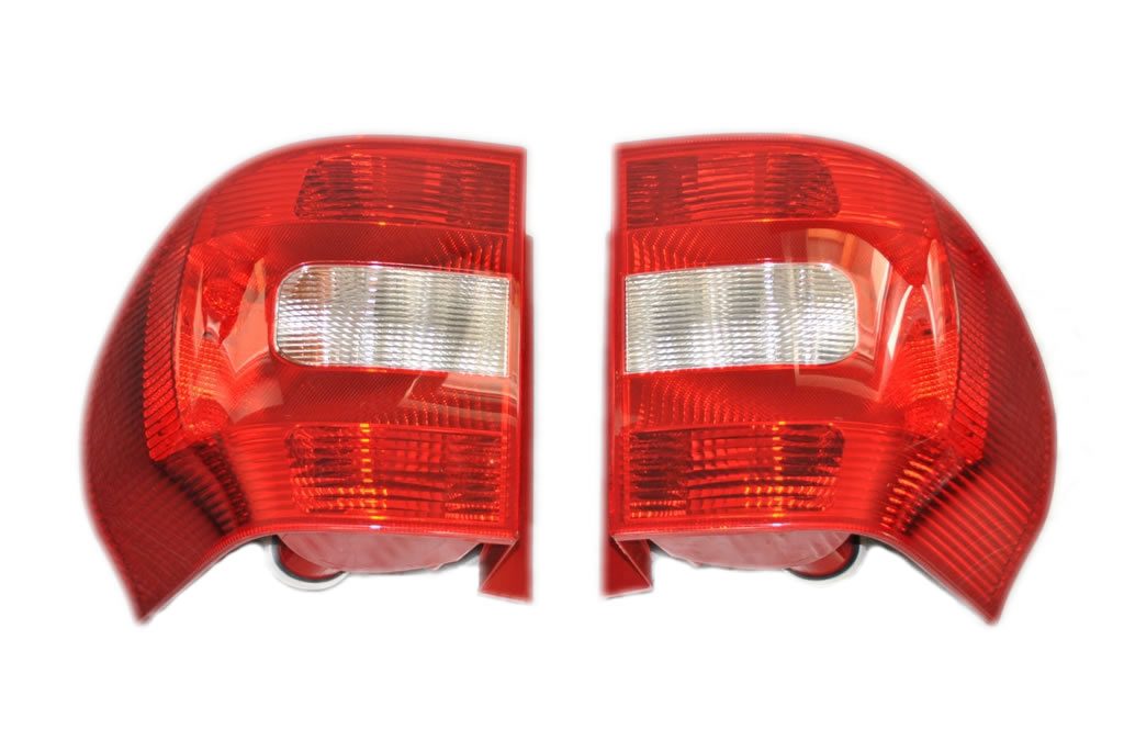 Paire de feux arrière OE neufs Škoda Yeti – 5L0945096 + 5L0945095